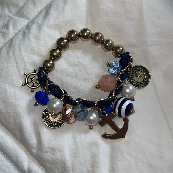 Charming Charlie New without tags nautical gold charm bracelet - Picture 1 of 3